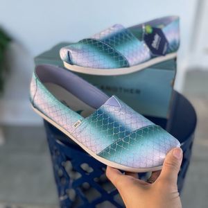 Toms Classic Multi Iridescent Scales Mermaid Print Alpargata Flats Womens 7.5